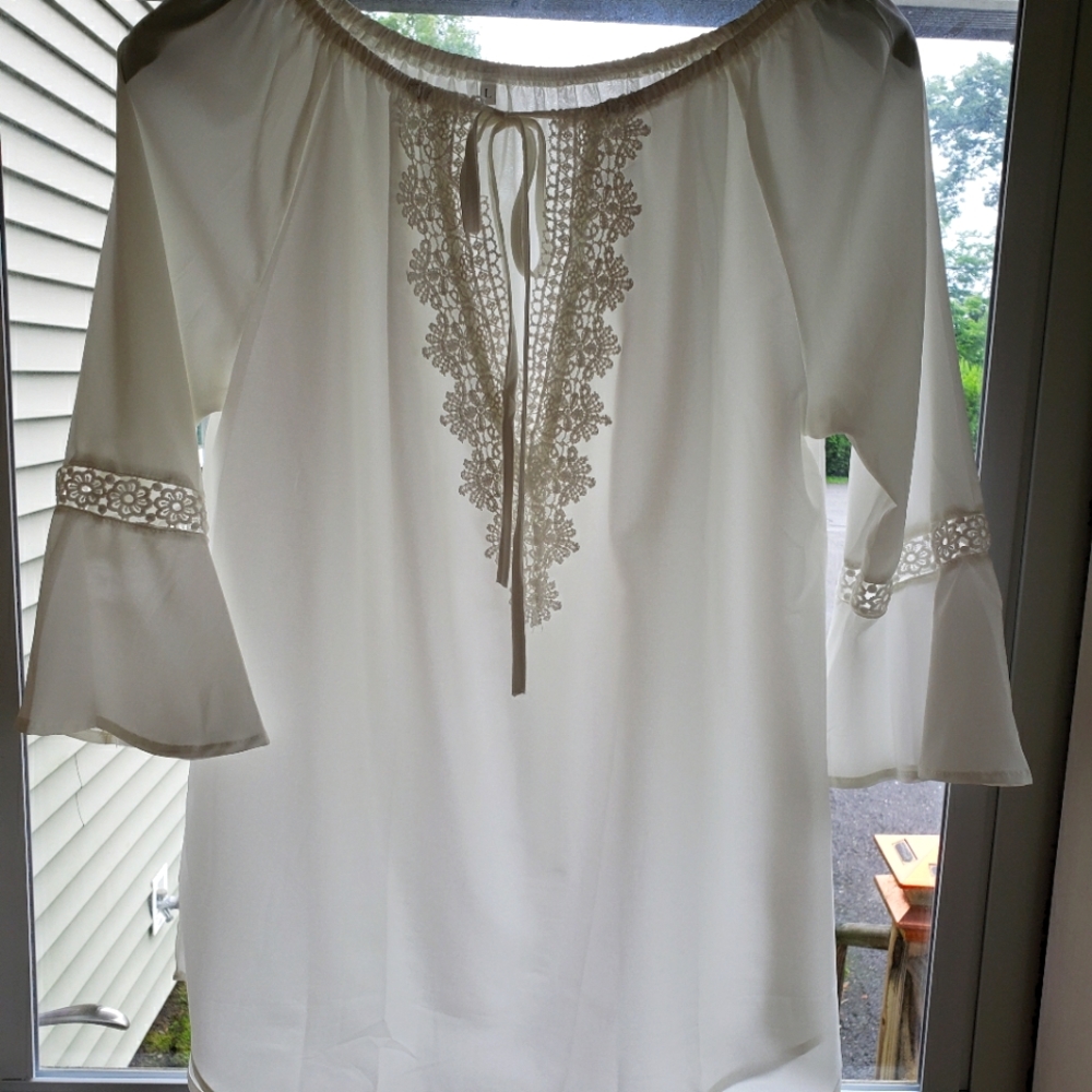 White flowers blouse
